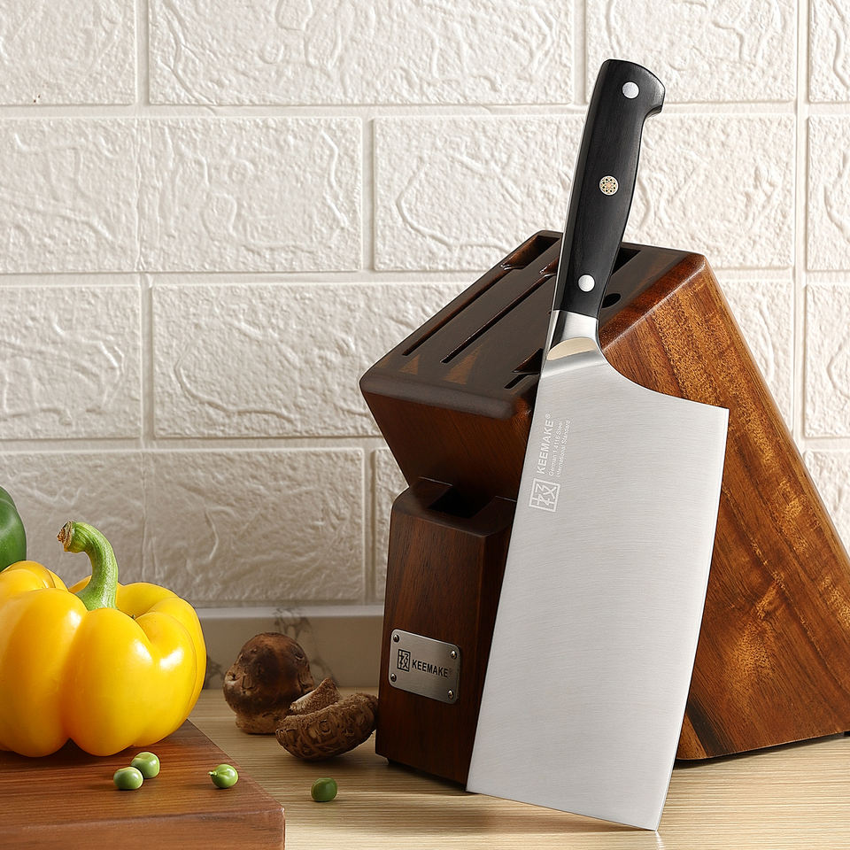 Couperet de cuisine Essentiel — 17,8 cm — détail et mise en situation