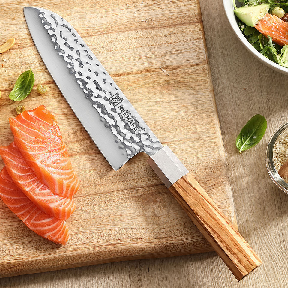 Santoku Olivier Octogonal — 17,8 cm — détail et mise en situation
