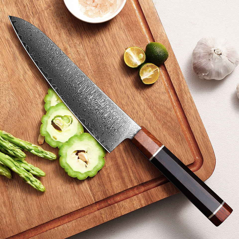 Couteau de chef Ébène Facetté — 20,3 cm — détail et mise en situation