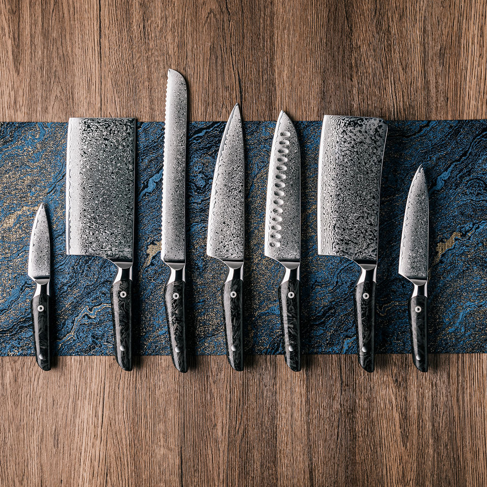 Carbone Intégral — 7 couteaux Damas et coffret