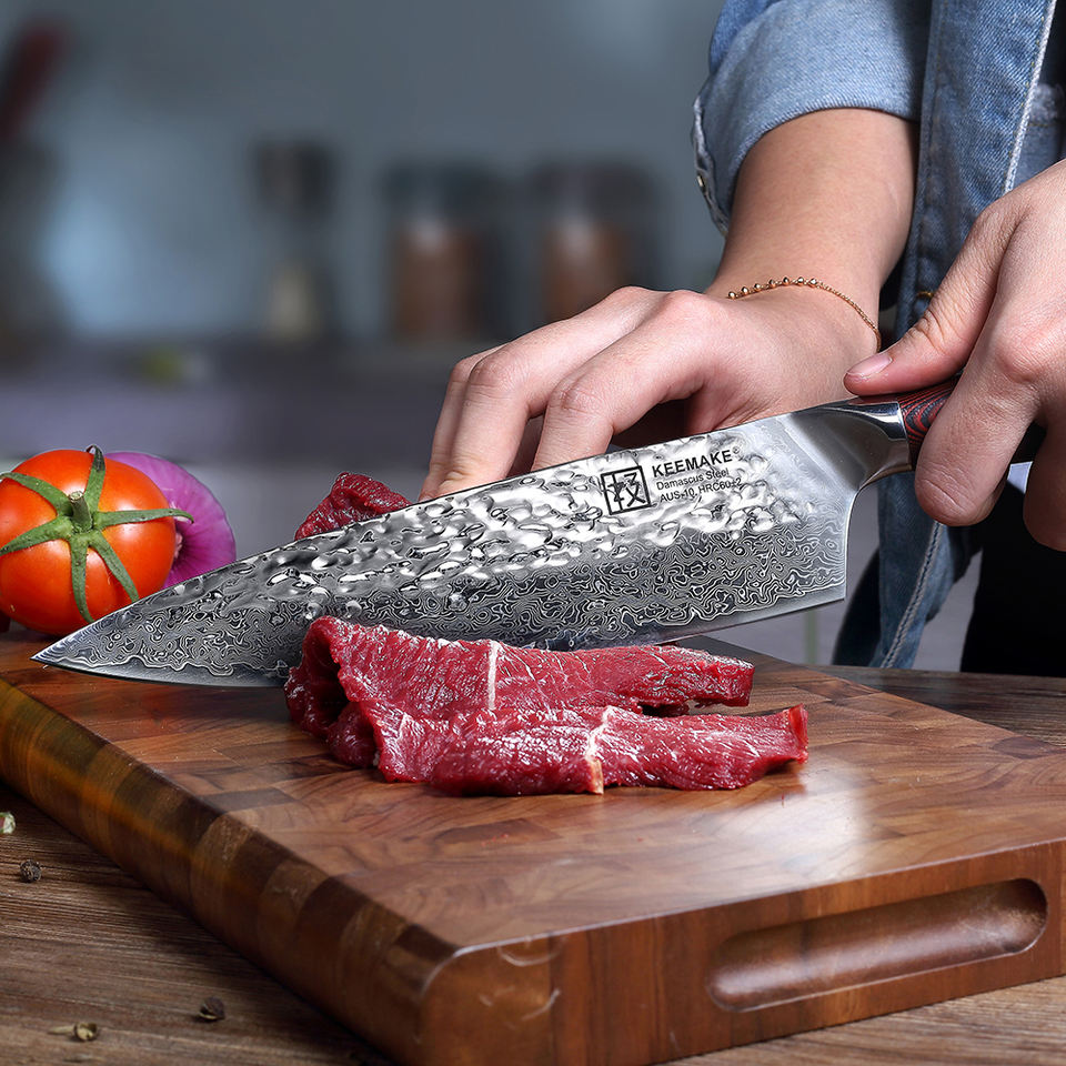 Couteau de chef Rouge Minéral — 20,3 cm — détail et mise en situation