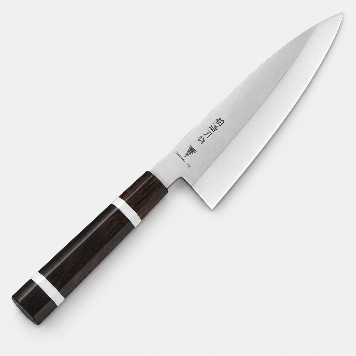 Deba Ébène Sashimi — 18 cm — vue sur fond gris