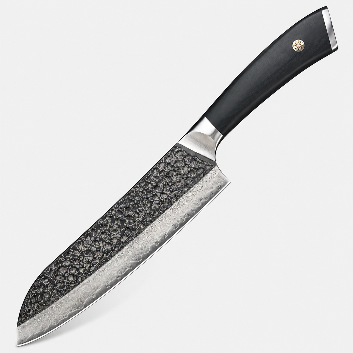 Santoku Noctis — 17,8 cm — vue sur fond gris