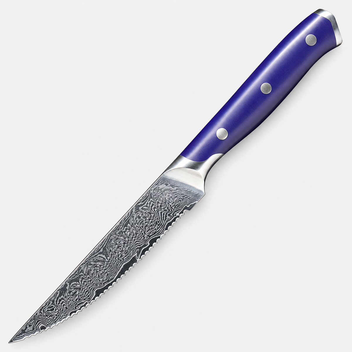 Couteau à steak Iris — 12,7 cm — vue sur fond gris