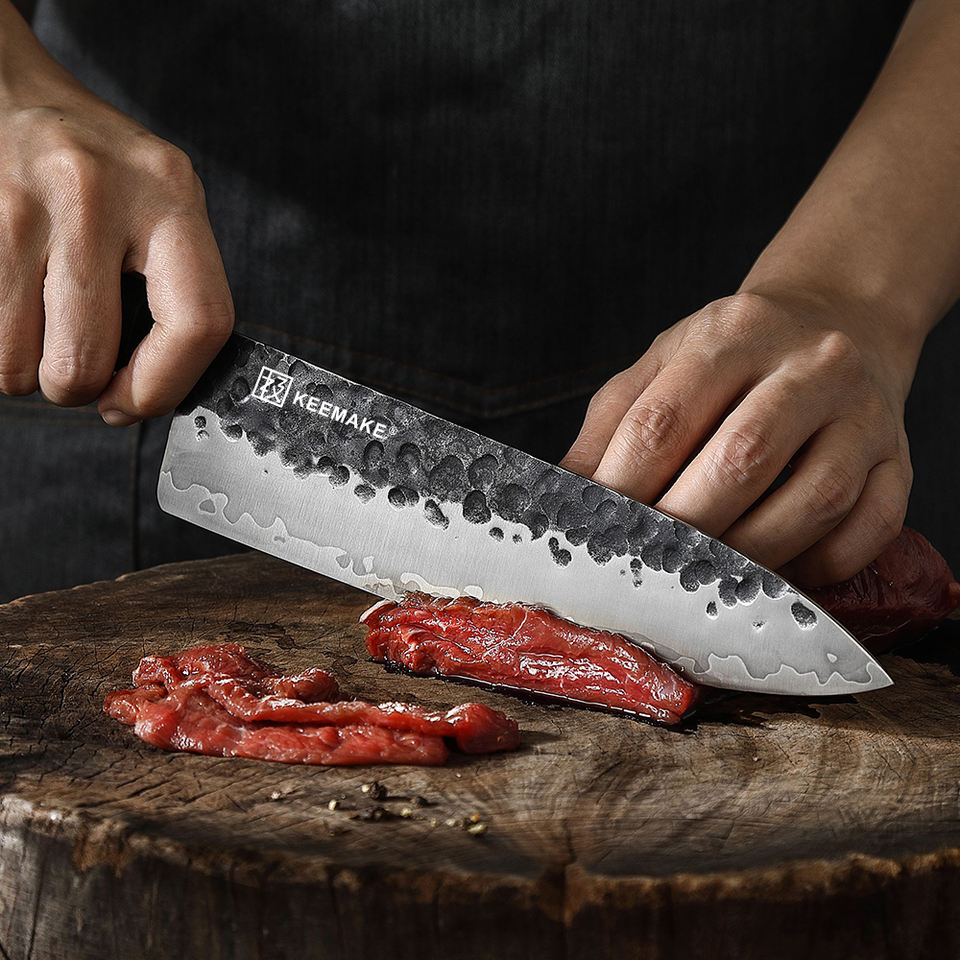 Couteau de chef Terre Rouge — 20,3 cm — détail et mise en situation