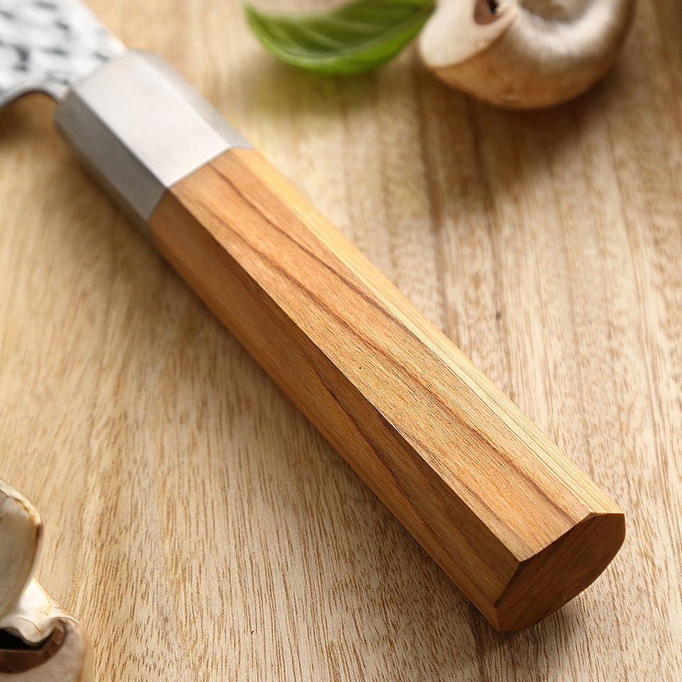 Couteau de chef Olivier Octogonal — 20,3 cm — détail et mise en situation