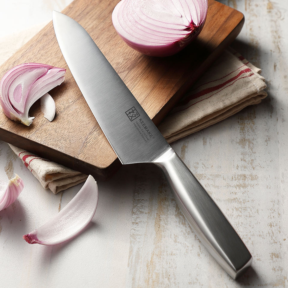 Santoku Métal — 20,3 cm — détail et mise en situation