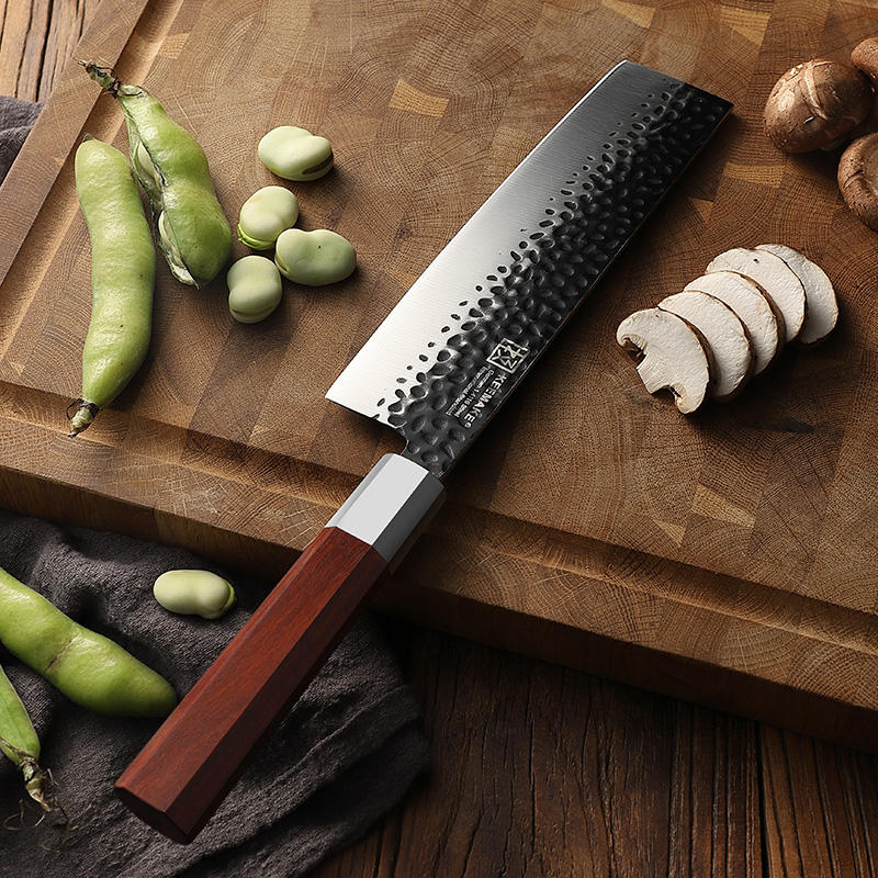 Nakiri Bois Brut — 17,8 cm — détail et mise en situation