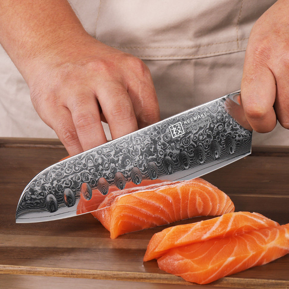 Santoku Noir Riveté — 17,8 cm — détail et mise en situation