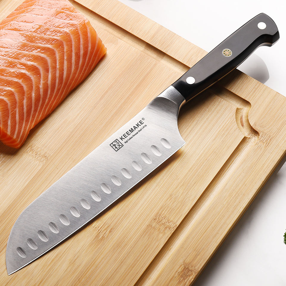 Santoku Classique — 17,8 cm — détail et mise en situation