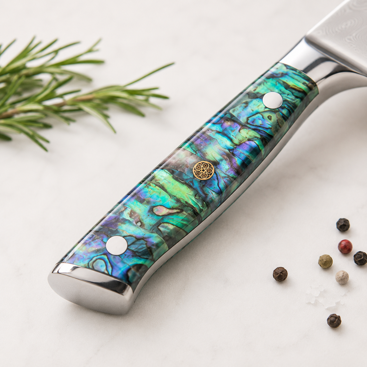 Couteau Santoku Japonais en acier - Série Shinju — vue 2