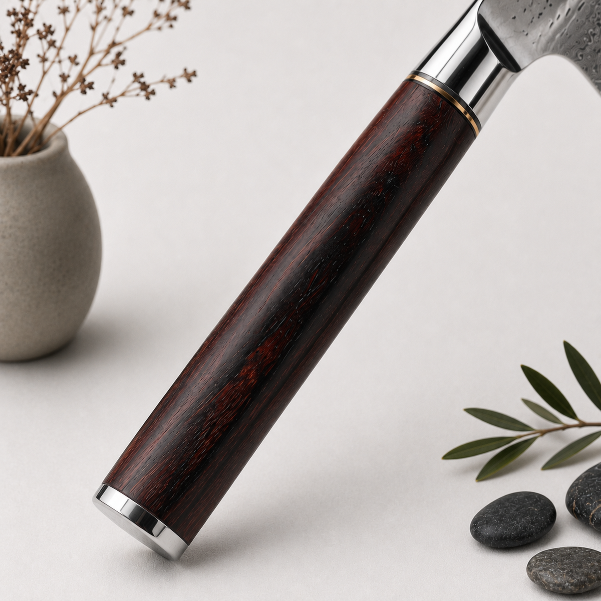 Couteau Santoku Japonais en acier - Série Takumi — vue 2