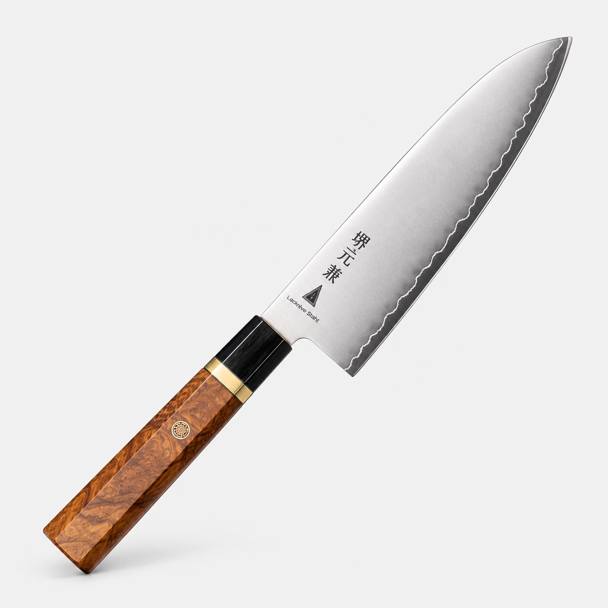 Santoku Loupe Précieuse — 17,8 cm — vue sur fond gris