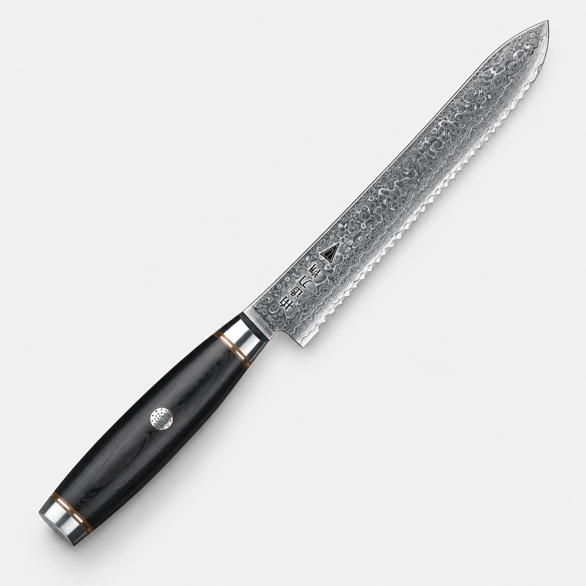 Couteau à pain Damas Obscur — 20,3 cm — vue sur fond gris