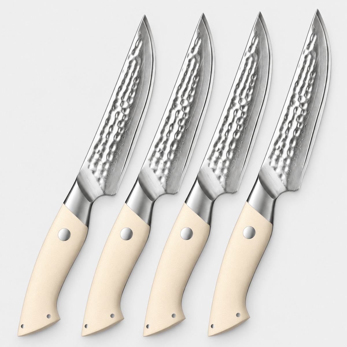 Épure — 4 couteaux à steak Damas — fond gris