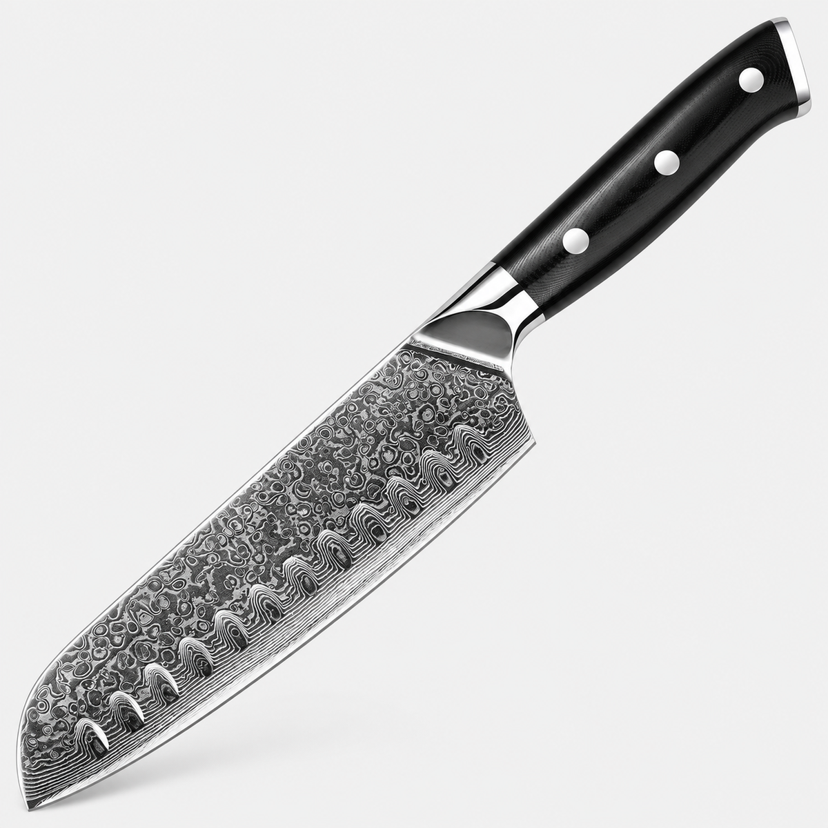 Santoku Noir Riveté — 17,8 cm — vue sur fond gris